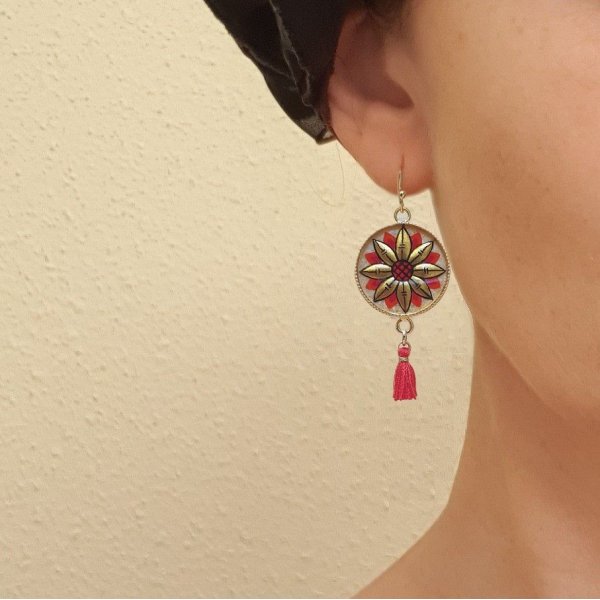 Guld/bl&aring; blomma &ouml;rh&auml;ngen