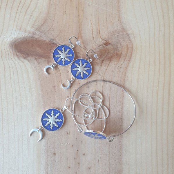 Collier pendentif enluminure soleil et lune argent