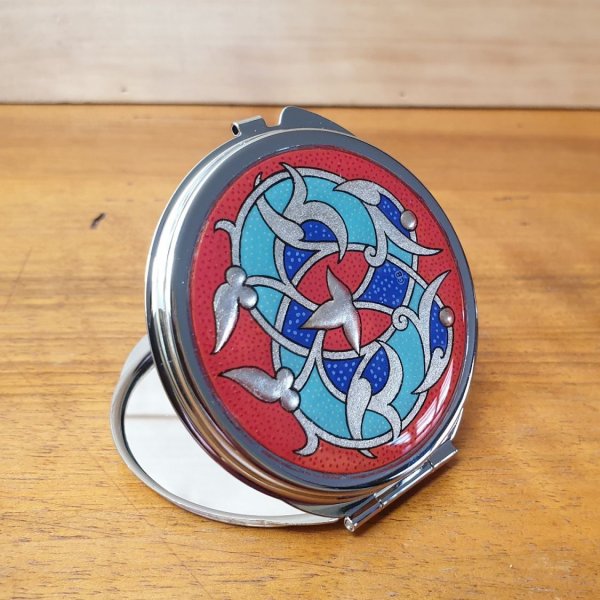 Arabesque belyst v&auml;skspegel